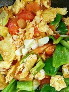 Make Tomato fried eggs step 9