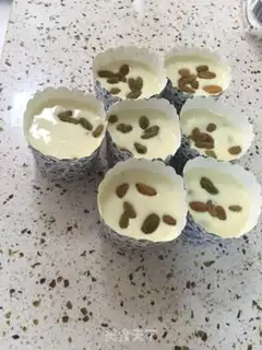 Make raisin cupcakes step 6