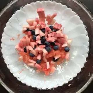 Make A colorful fruit popsicle step 1