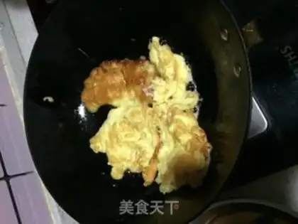 Make Scrambled acorns step 2