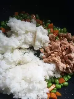 Make The salmon are full of beans step 5