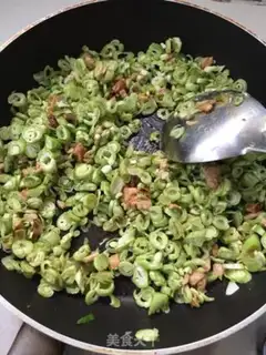 Make The bean bean bean noodles step 3
