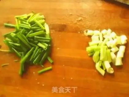 Make Ham sausage and green bean sprouts step 3