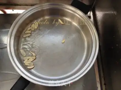 Make Sweet shrimp sauerkraut step 2