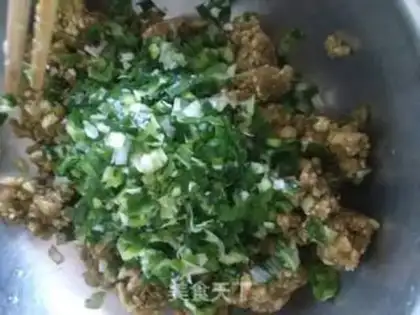 Make Onion cheese case step 1