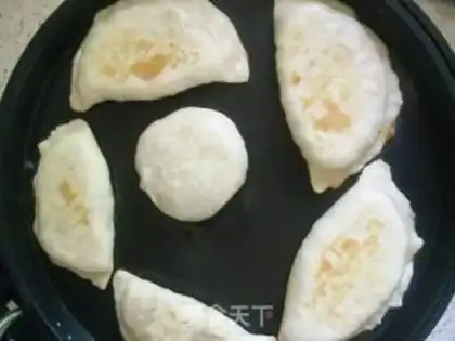Make Onion cheese case step 4