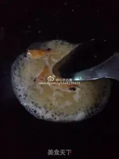 Make Shrimp fried broccoli step 1