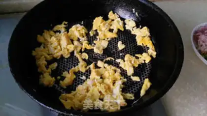 Make Bacon with egg and rice step 4