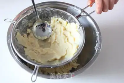 Make Homemade White Lotus step 5
