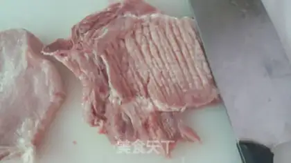 Make Shanghai Onion Burns a large steak step 1