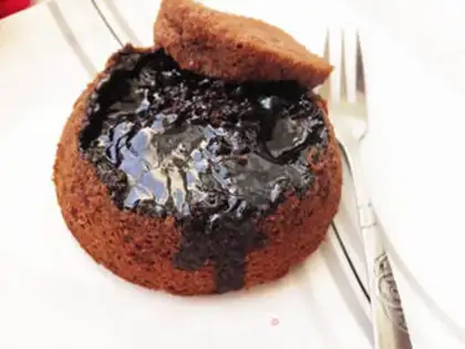 Make Melvin chocolate cake step 13