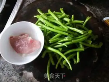 Make The bouquet with the meat step 0