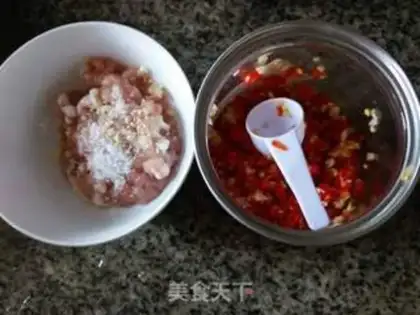Make The bouquet with the meat step 2