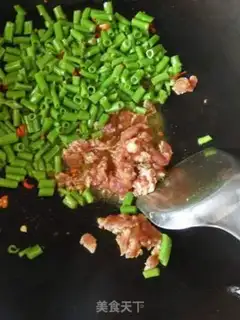 Make The bouquet with the meat step 5
