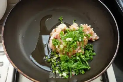Make Pork omelet step 1
