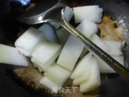 Make Round toad soup step 1