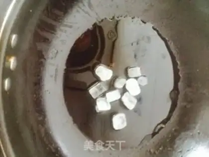 Make Red burning pig hoof step 3