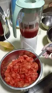 Make Watermelon yogurt mousse step 1