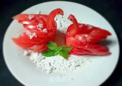 Make Tomato swans step 10