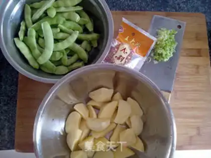 Make Potato stew step 0