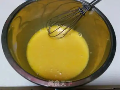 Make Big white lollipop cake step 4