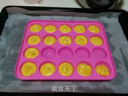 Make Big white lollipop cake step 8