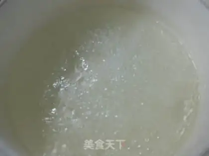 Make Peach riceballs step 7
