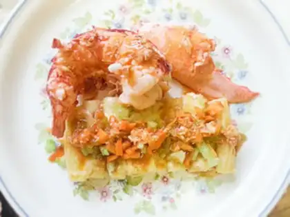 Make Mikilin tristar lobster pasta step 8