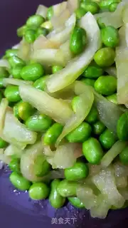 Make Watermelon peeled with beans step 4