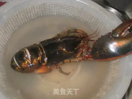 Make Garlic cream roasted lobster step 0