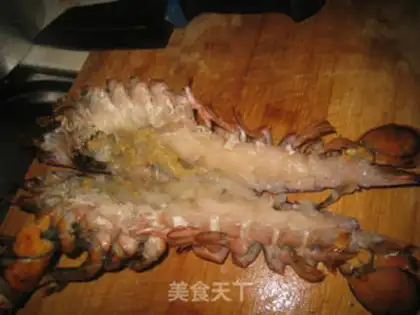 Make Garlic cream roasted lobster step 1