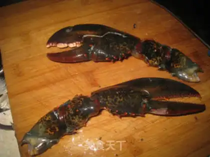 Make Garlic cream roasted lobster step 2