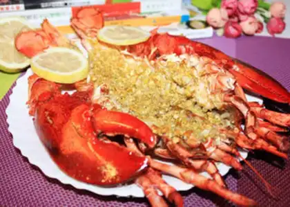 Make Garlic cream roasted lobster step 8
