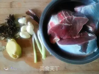 Make Spicy beef step 0