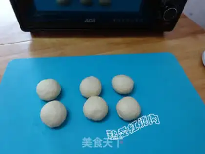 Make Pulp coconut milk buns step 7