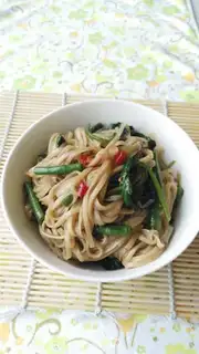 Make Cracked pepper bean noodles step 6