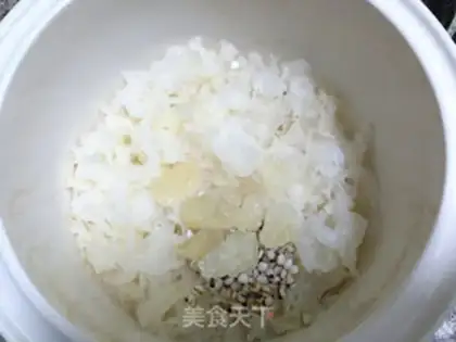 Make The silver ear soup step 2