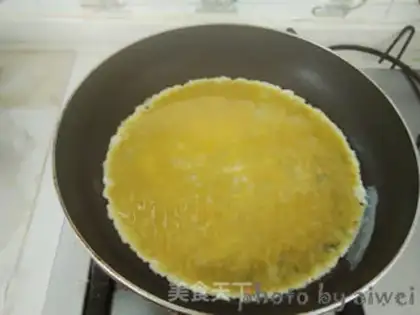Make Fried eggs step 6