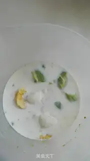 Make Butter banana shake step 2