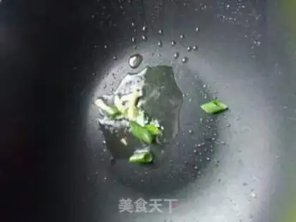 Make Eggs made of garlic step 4