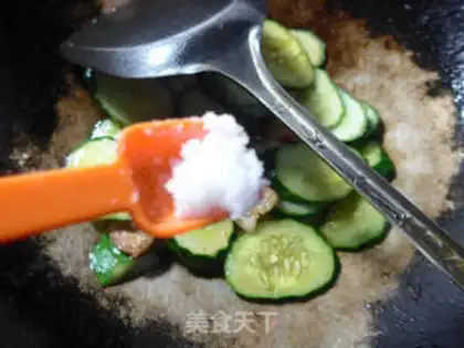 Make Five flowers and cucumbers step 6