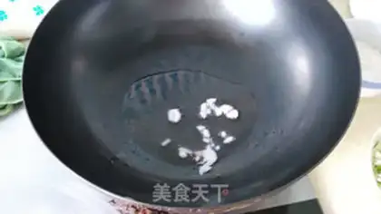 Make Smelt omelet soup step 2