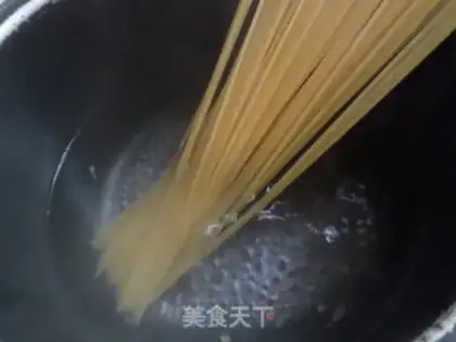 Make Homemade ketchup pasta step 1