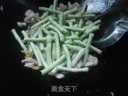 Make White bean horned mushroom noodles step 4