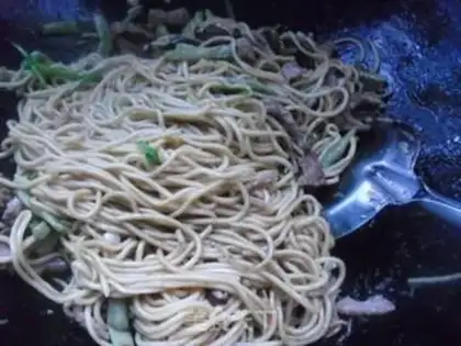 Make White bean horned mushroom noodles step 9