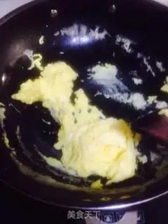 Make Tomato fried eggs step 4