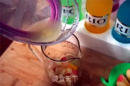 Make Fruit Punch step 4
