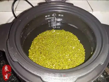 Make Silver-eared green bean sand step 2