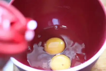 Make Steaming eggs step 1