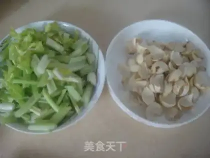 Make Shrimp Celery step 1